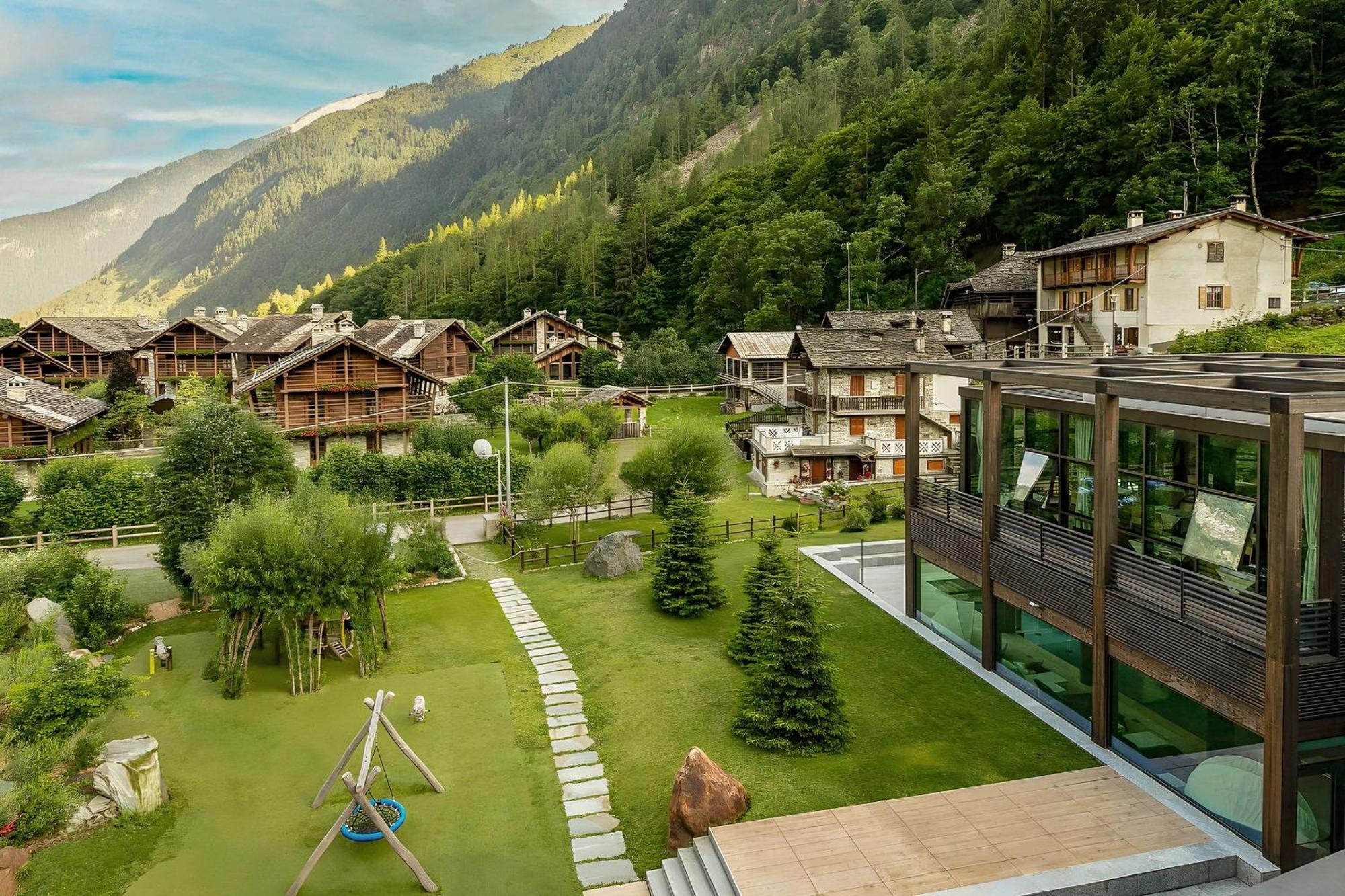 Nh Collection Alagna Mirtillo Rosso Экстерьер фото